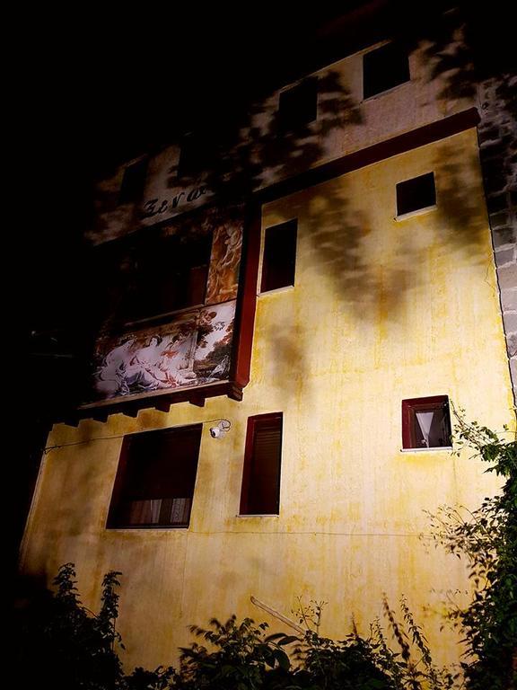 Mouson Melathron Hotel Elafina Eksteriør billede